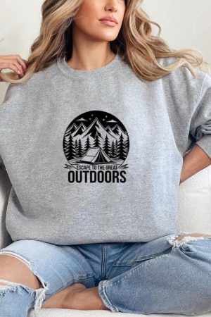 Nature Hiking Focused Flat Sweatshirt